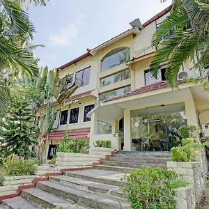 Hotel Capital O Kov082 Country Club Hospitality, Kovalam
