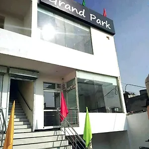 Grand Park, 2*, Zirakpur India